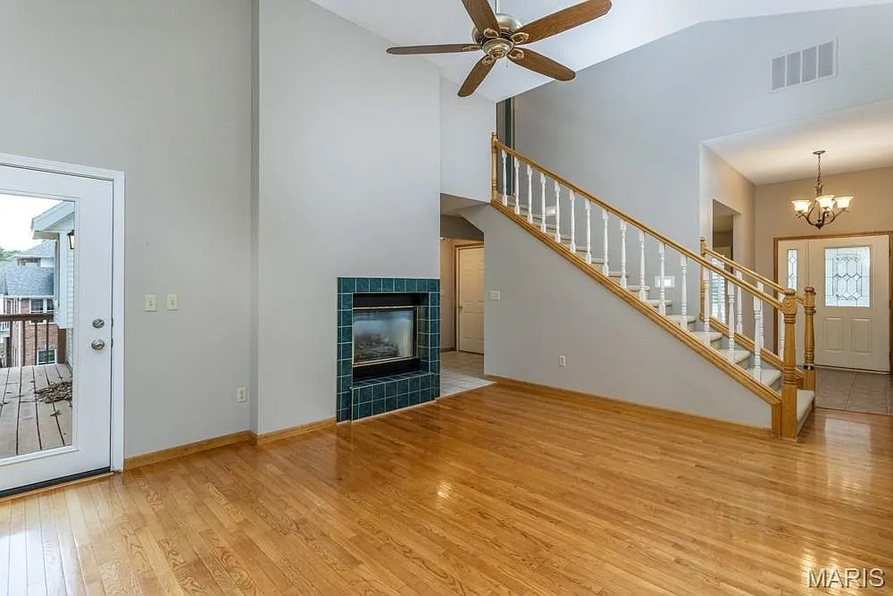 Five-Bedroom Detached Home with Walk-Out Basement and Heated In-Ground Pool photo 8