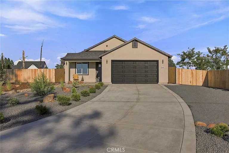 Open-Plan 3-Bedroom Single-Family Home in Paradise, California property photo