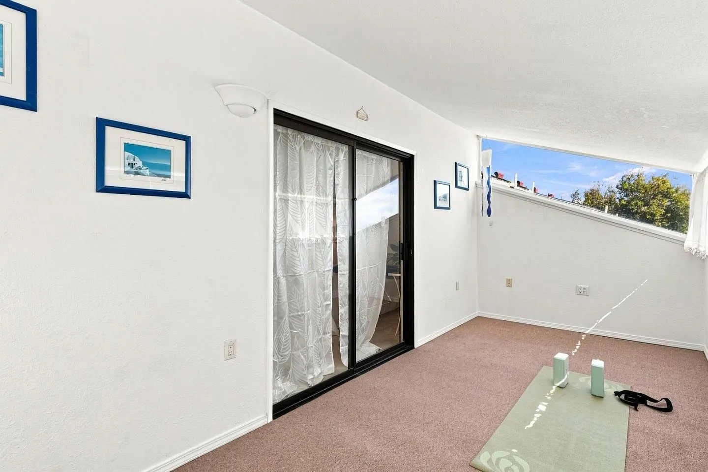 Charming Salinas Condo with Enclosed Sunroom and Two Parking Spaces photo 10