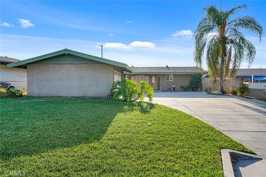 1538 Amador Ave, Ontario, CA 91764: Customizable Single-Family Home for Sale photo 2