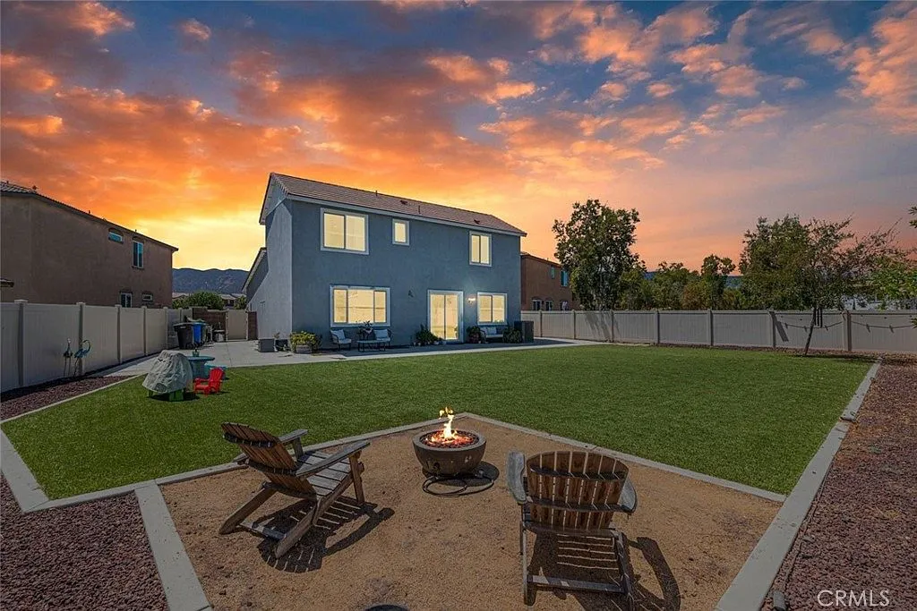 29517 Summerly Pl, Lake Elsinore, CA 92530 | Updated 4-Bedroom Home for Sale photo 2
