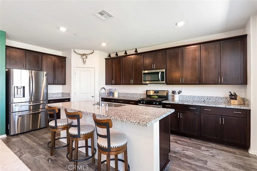 29517 Summerly Pl, Lake Elsinore, CA 92530 | Updated 4-Bedroom Home for Sale photo 10