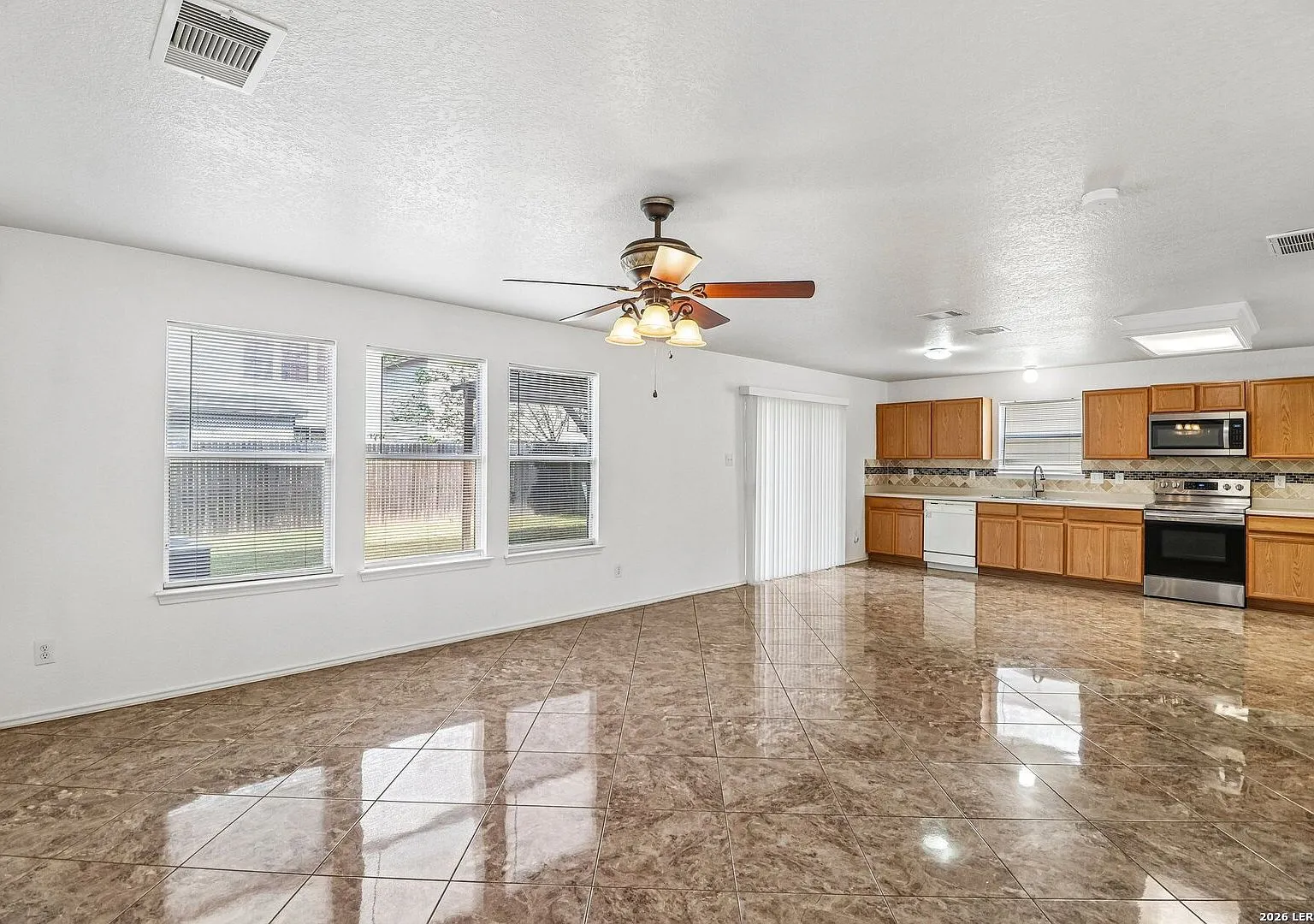 Spacious Two-Story Single-Family Home at 1419 Range Finder, San Antonio, TX photo 6