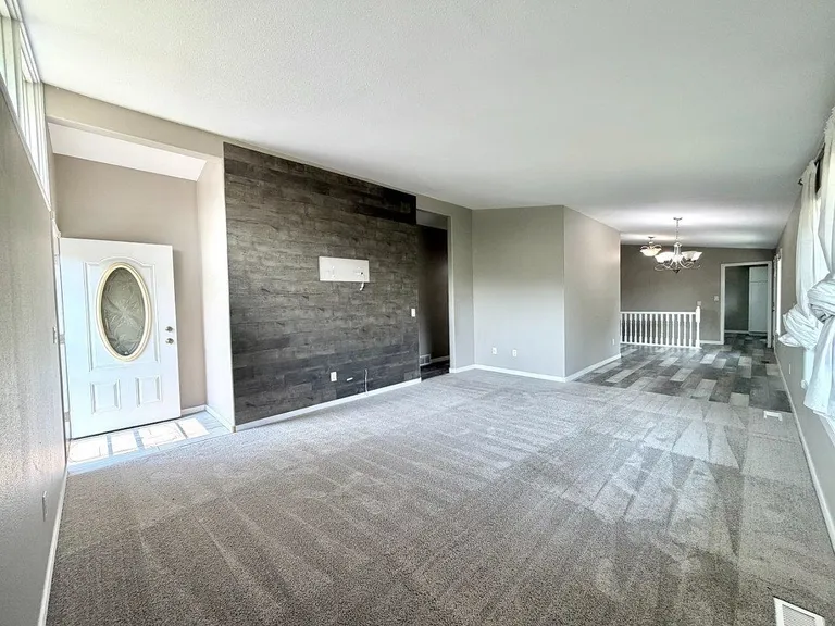 Move-In-Ready Single-Family Home with Finished Basement in Minot, ND property photo