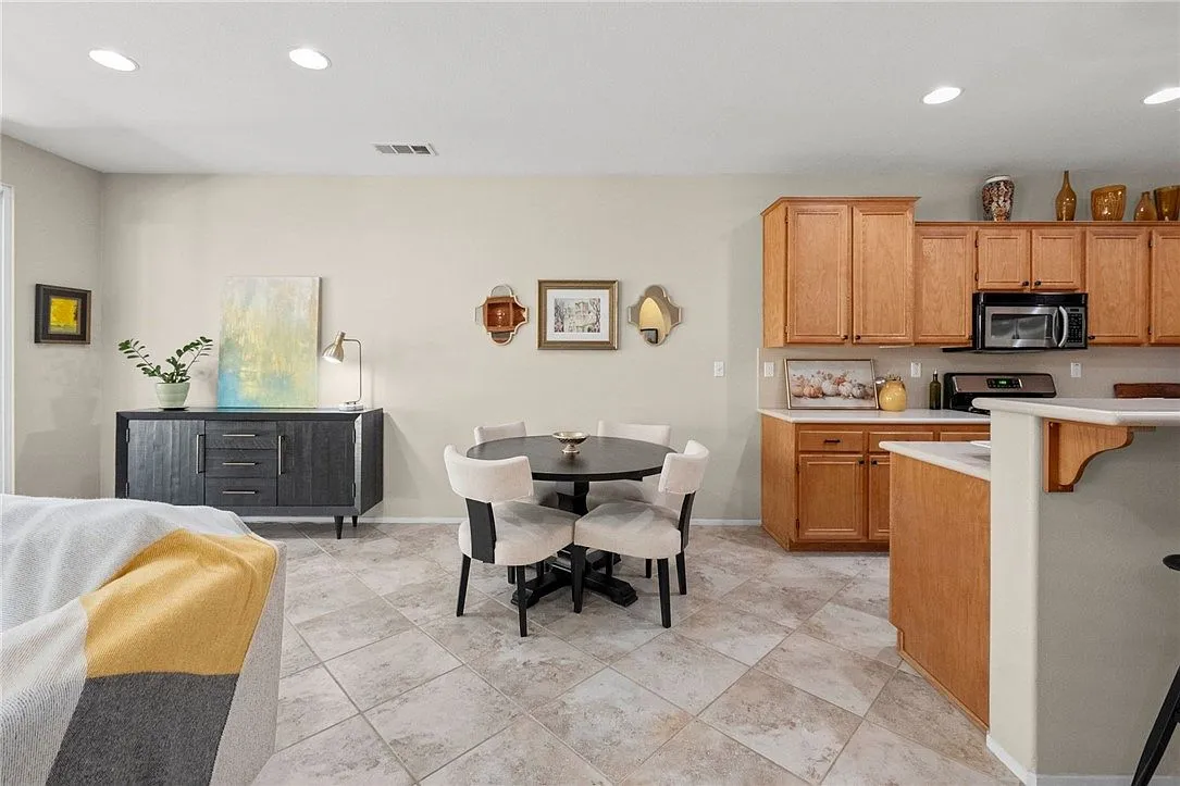 29088 Overboard Drive: Heritage Lakes Single-Story Home for Sale in Menifee, CA photo 10