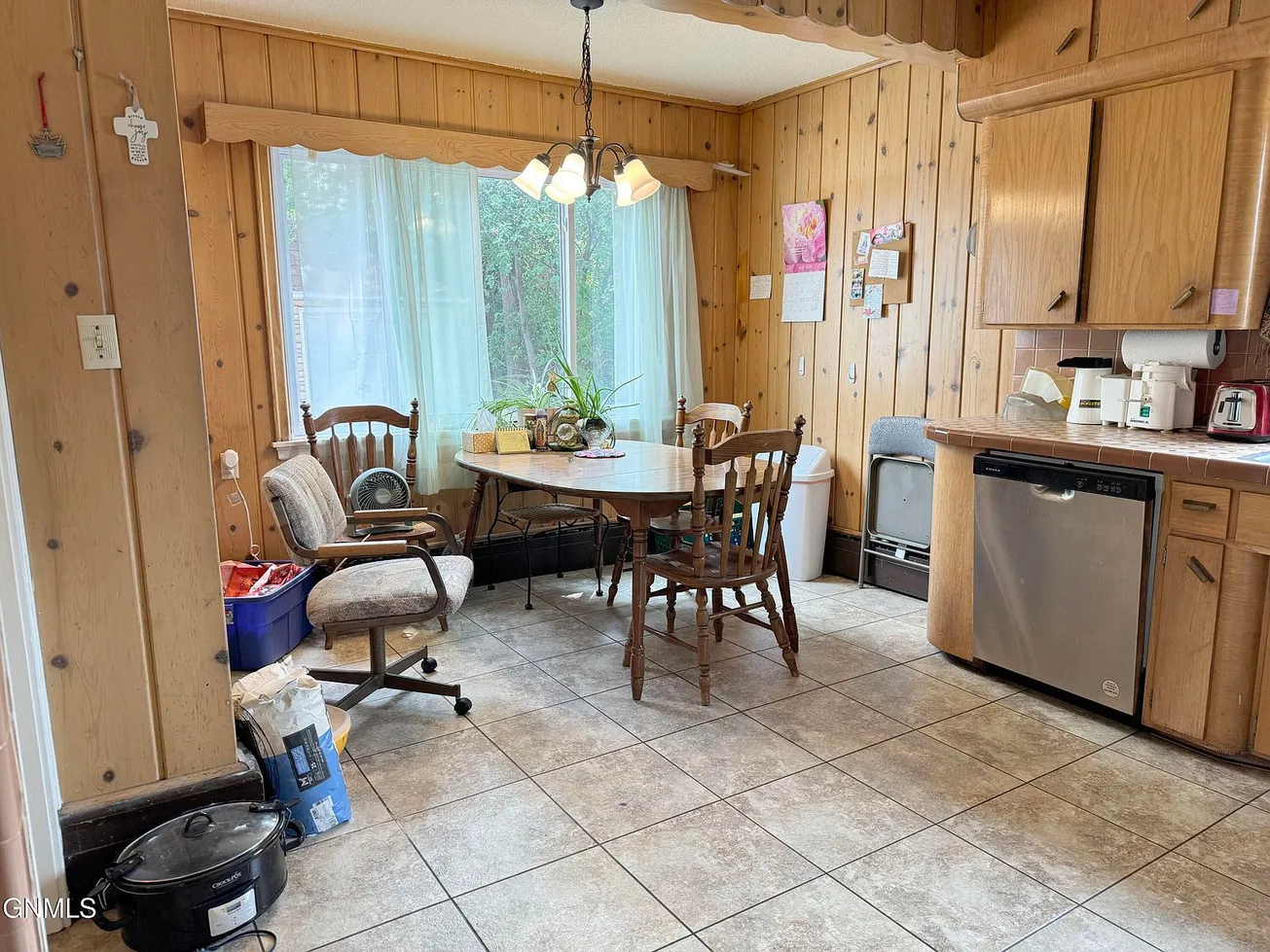 Investment Single-Family Home at 619 N 9th St, Bismarck, ND photo 5