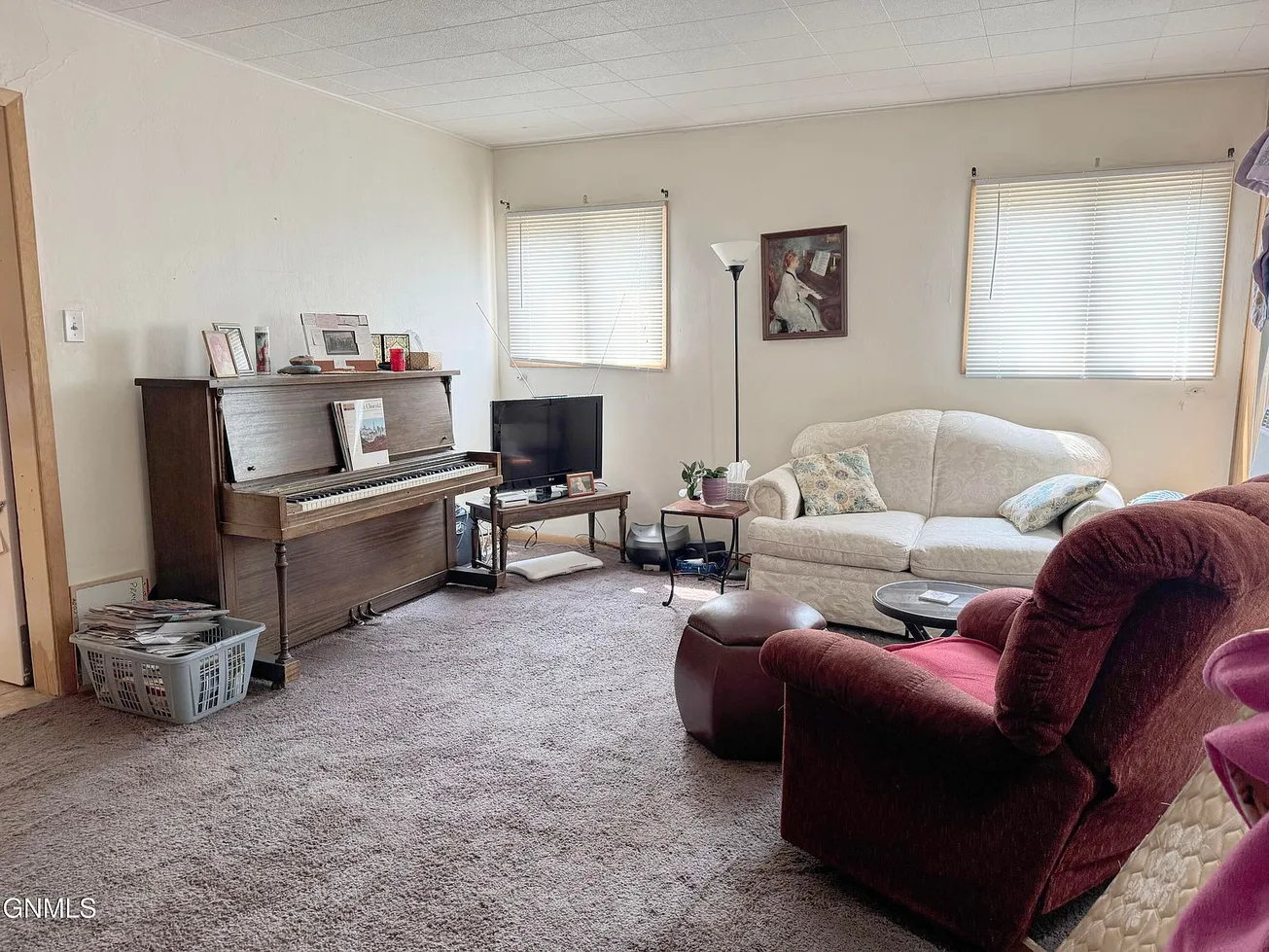 Investment Single-Family Home at 619 N 9th St, Bismarck, ND photo 2