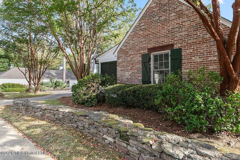 Acadian-Style Home with Private Park-Like Lot in Northeast Jackson photo 6