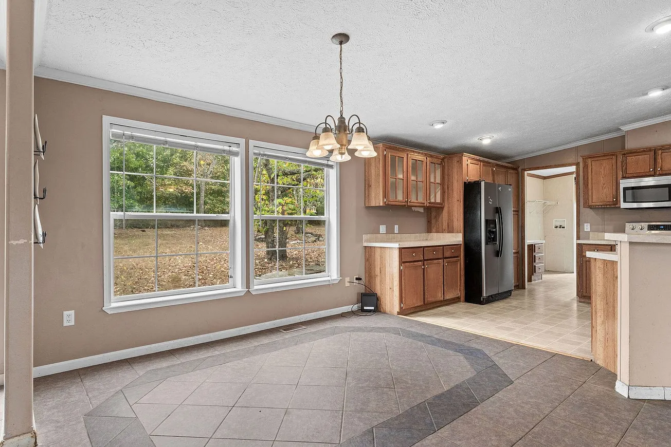 Country Home on 4.64 Acres at 388 Cedar Park Road, Branson, Missouri photo 6