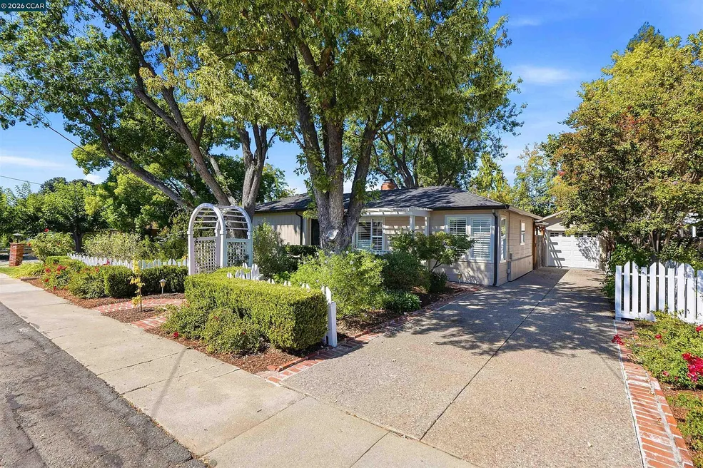 148 Roslyn Dr, Concord, CA 94518 | Updated Ranch-Style Pool Home for Sale photo 3