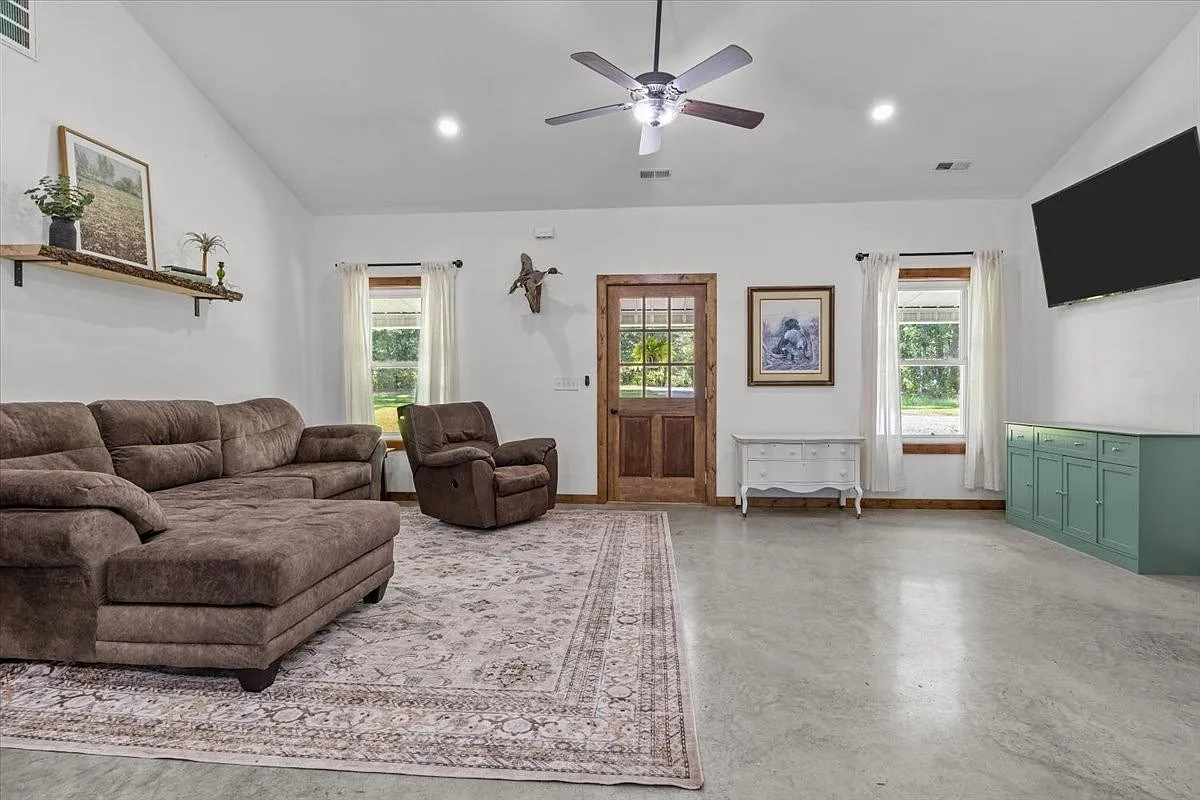 2022 Barndominium on 13.12 Acres at 129 Upper Alsup Rd, Tennessee Ridge, TN photo 7