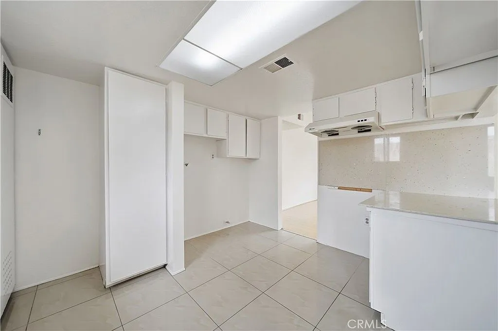 Move-In-Ready El Monte Condo with 2-Car Garage photo 10