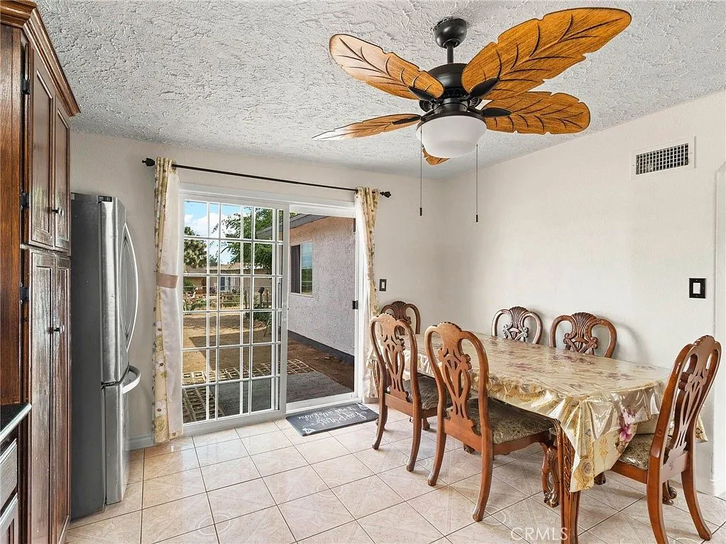 Ranch-Style Home on Nearly Half an Acre in Hesperia photo 10