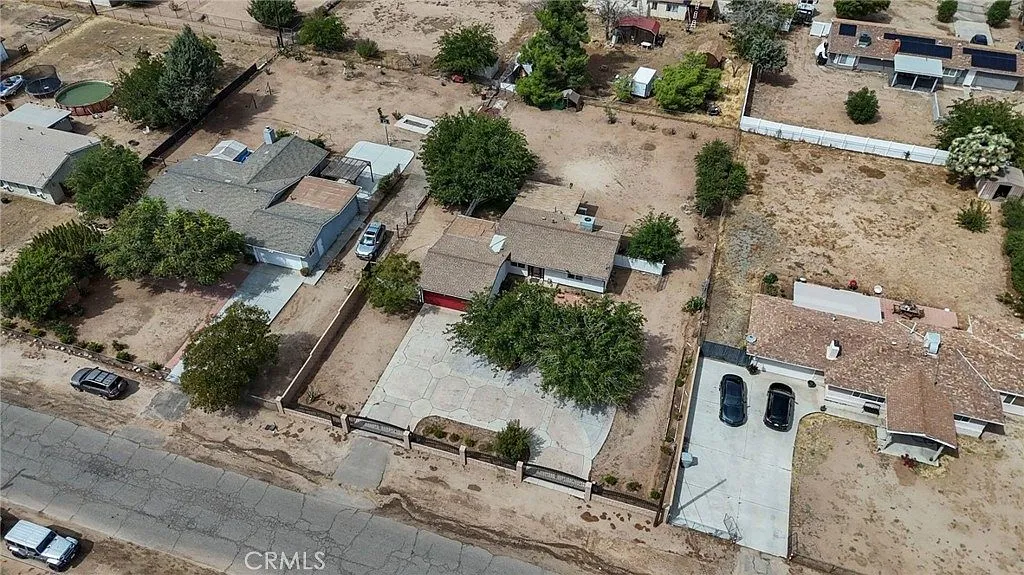 Ranch-Style Home on Nearly Half an Acre in Hesperia photo 3