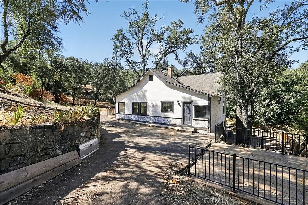 Renovated Placerville Country Home on 2.01 Acres photo 2