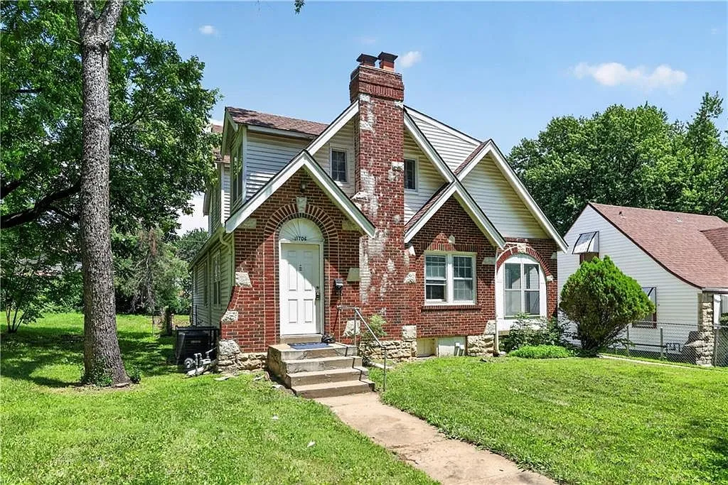 3-Bedroom Single-Family Home in Kansas City, MO photo 7