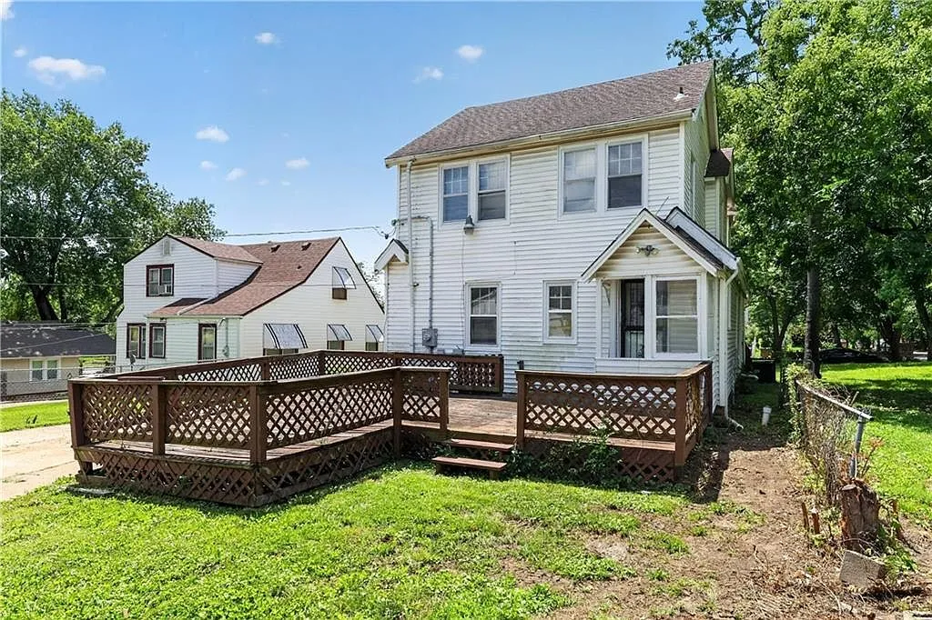 3-Bedroom Single-Family Home in Kansas City, MO photo 4