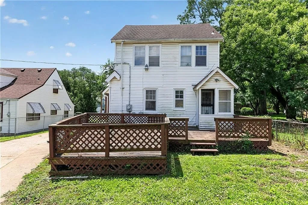 3-Bedroom Single-Family Home in Kansas City, MO photo 8