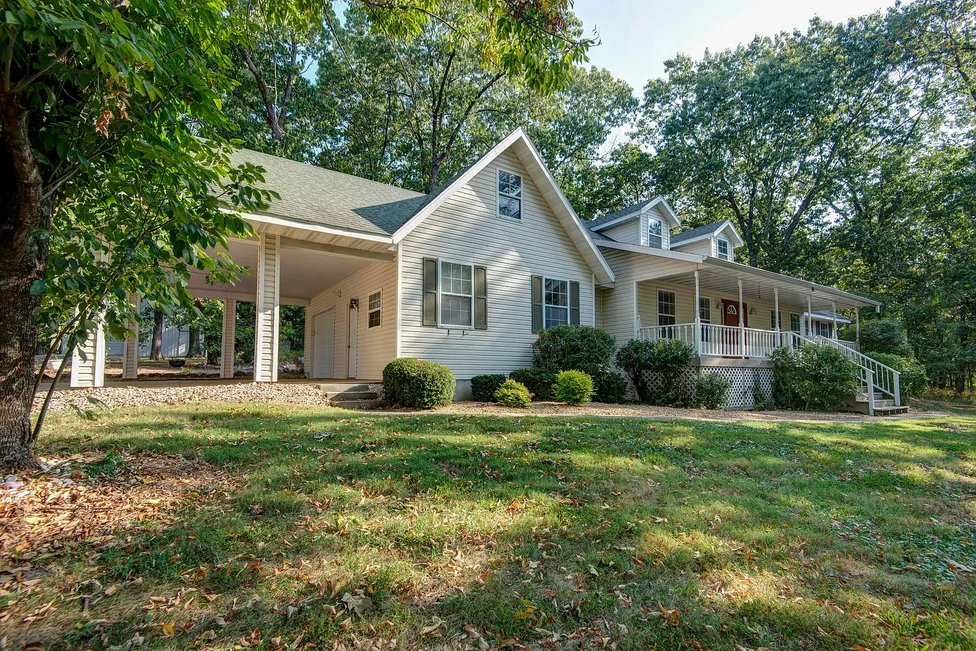 Secluded Farmhouse on 5.37 Acres in Strafford, Missouri photo 3