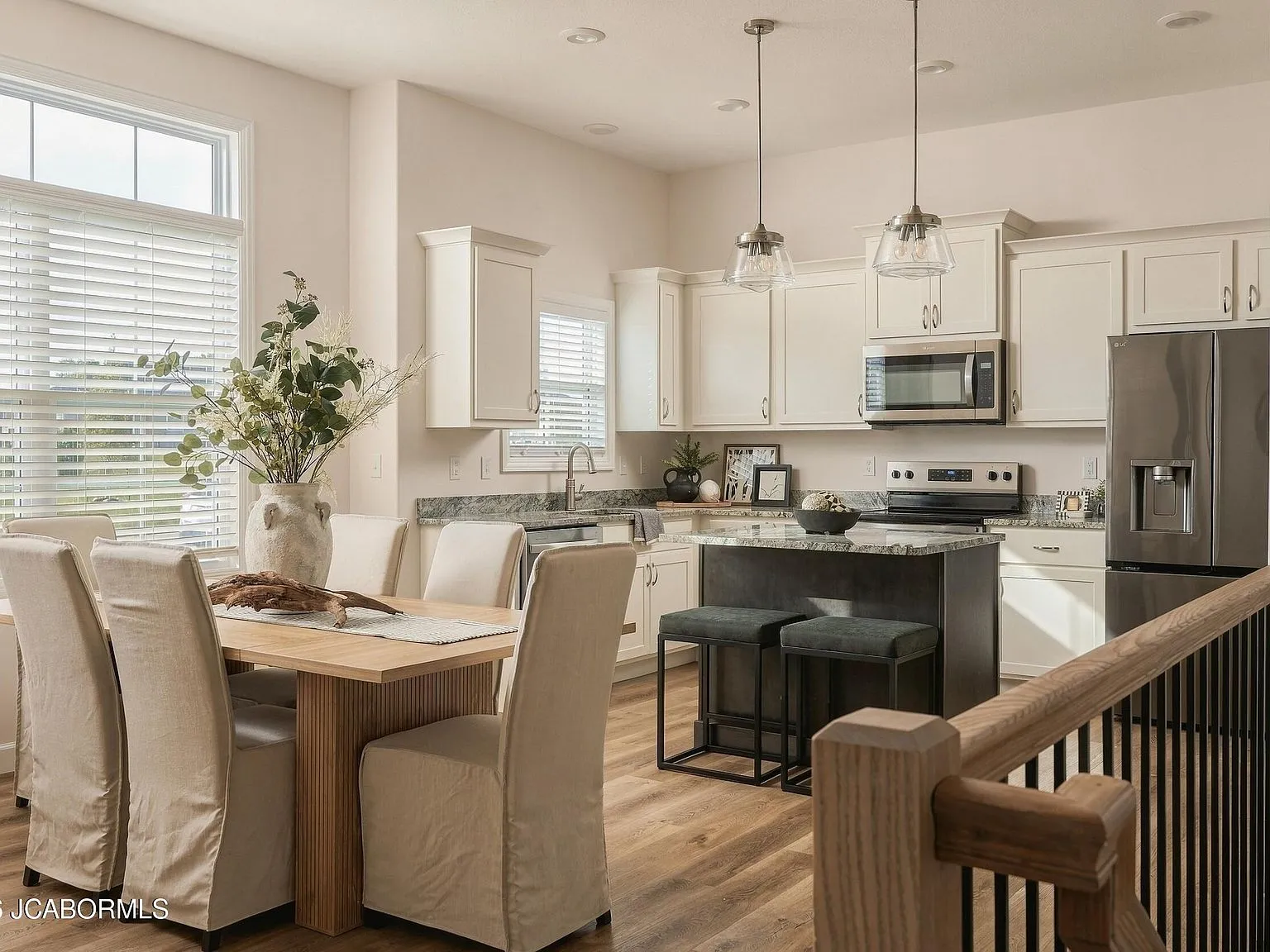 Modern Single-Family Home in Willow Falls, Columbia, MO photo 4