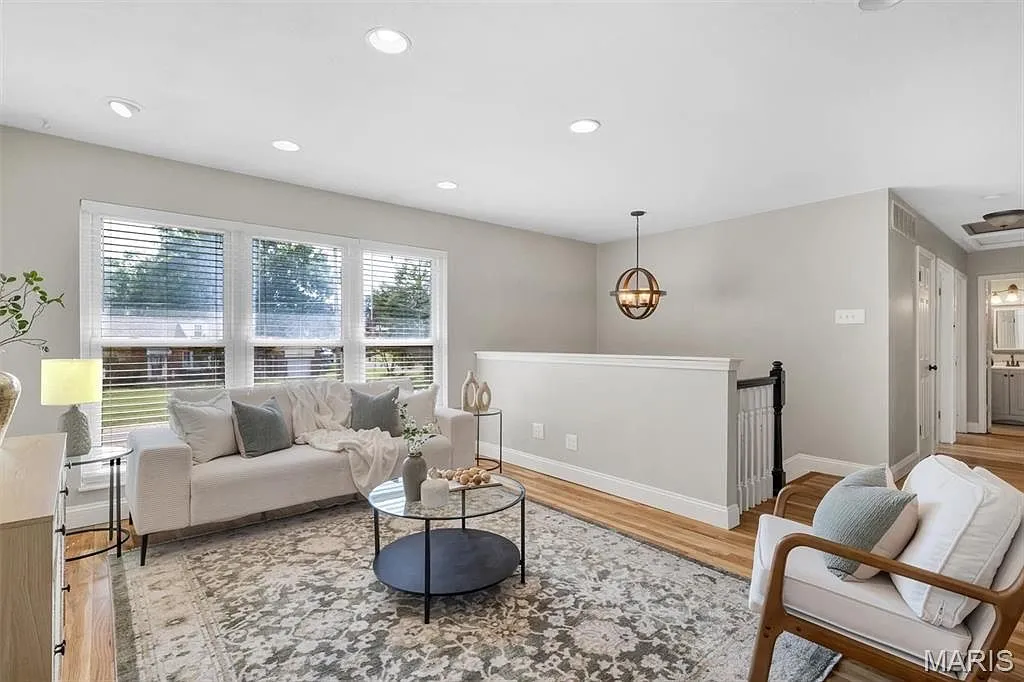 Updated Split-Level Home with 4 Bedrooms and Walkout Lower Level in Saint Louis photo 5