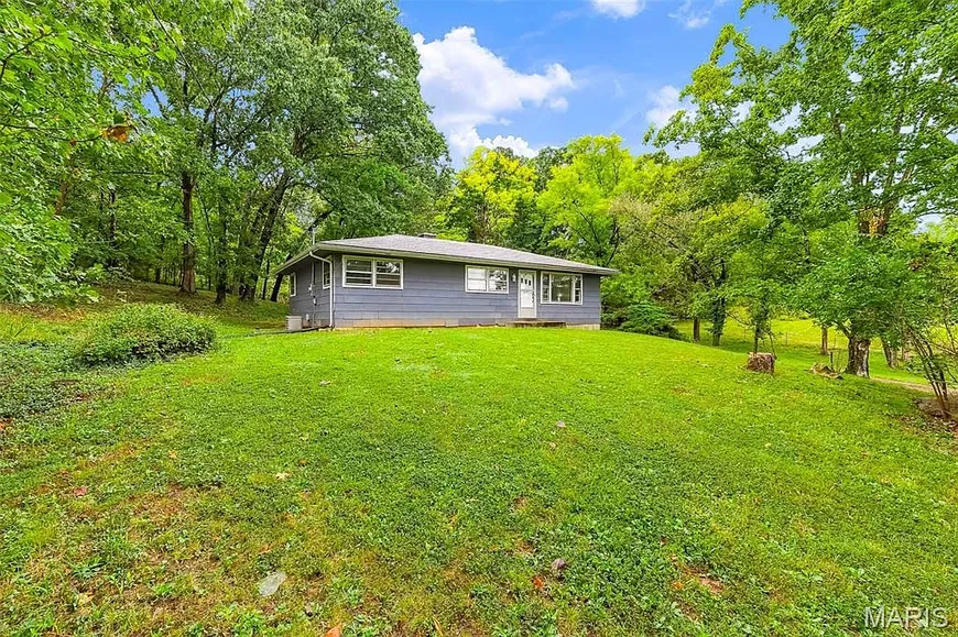 Ranch Home on 4.44 Acres in Wildwood, Missouri photo 3