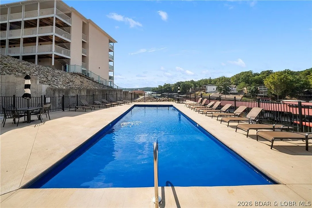 Furnished Lake-View Condo at Highland Shores, Lake Ozark photo 4