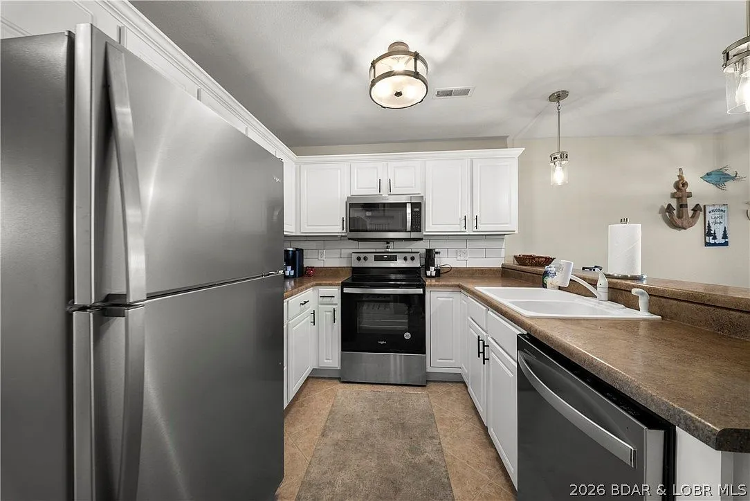 Furnished Lake-View Condo at Highland Shores, Lake Ozark photo 6