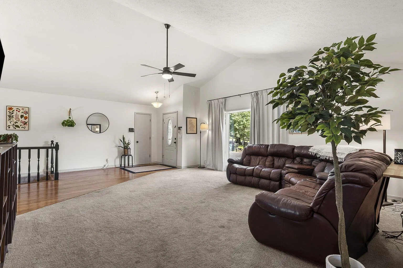 Flexible 4-Bedroom Branson Home with Walkout Lower Level on 1 Acre photo 7