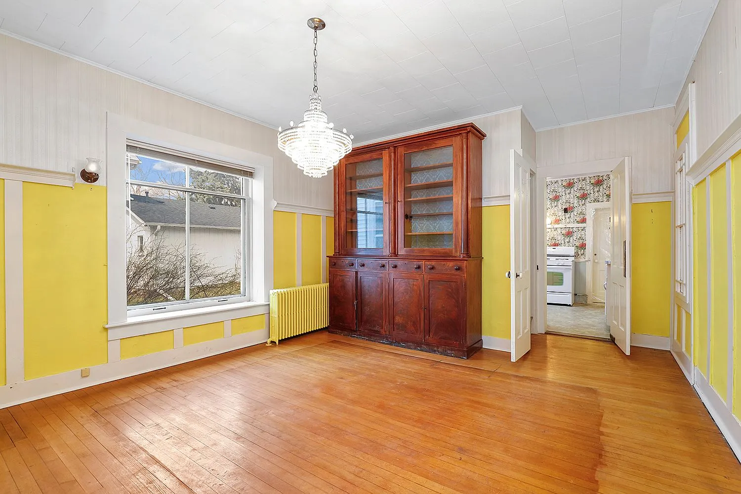 Historic Country Home with Original Details in Sandwich photo 10