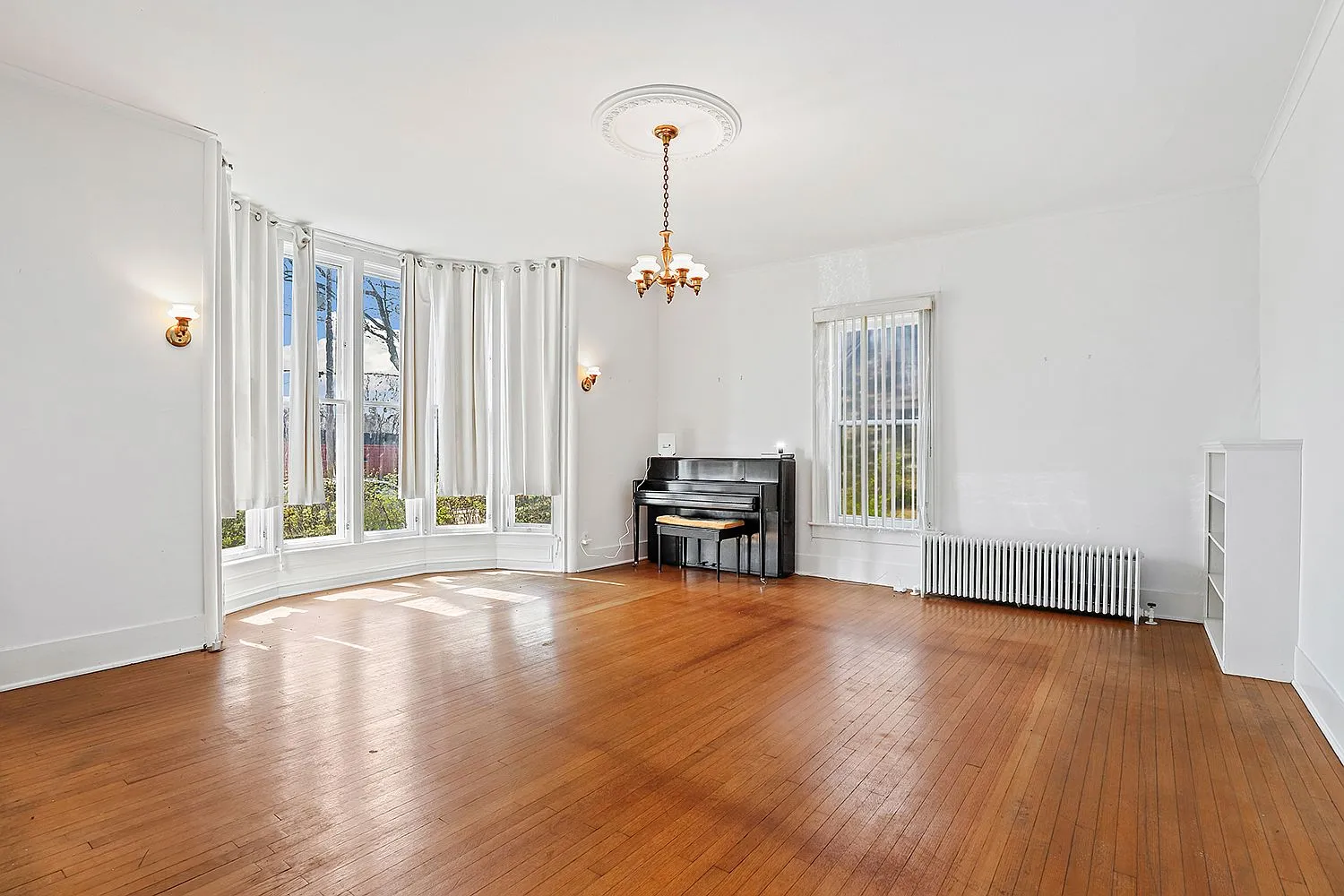 Historic Country Home with Original Details in Sandwich photo 5